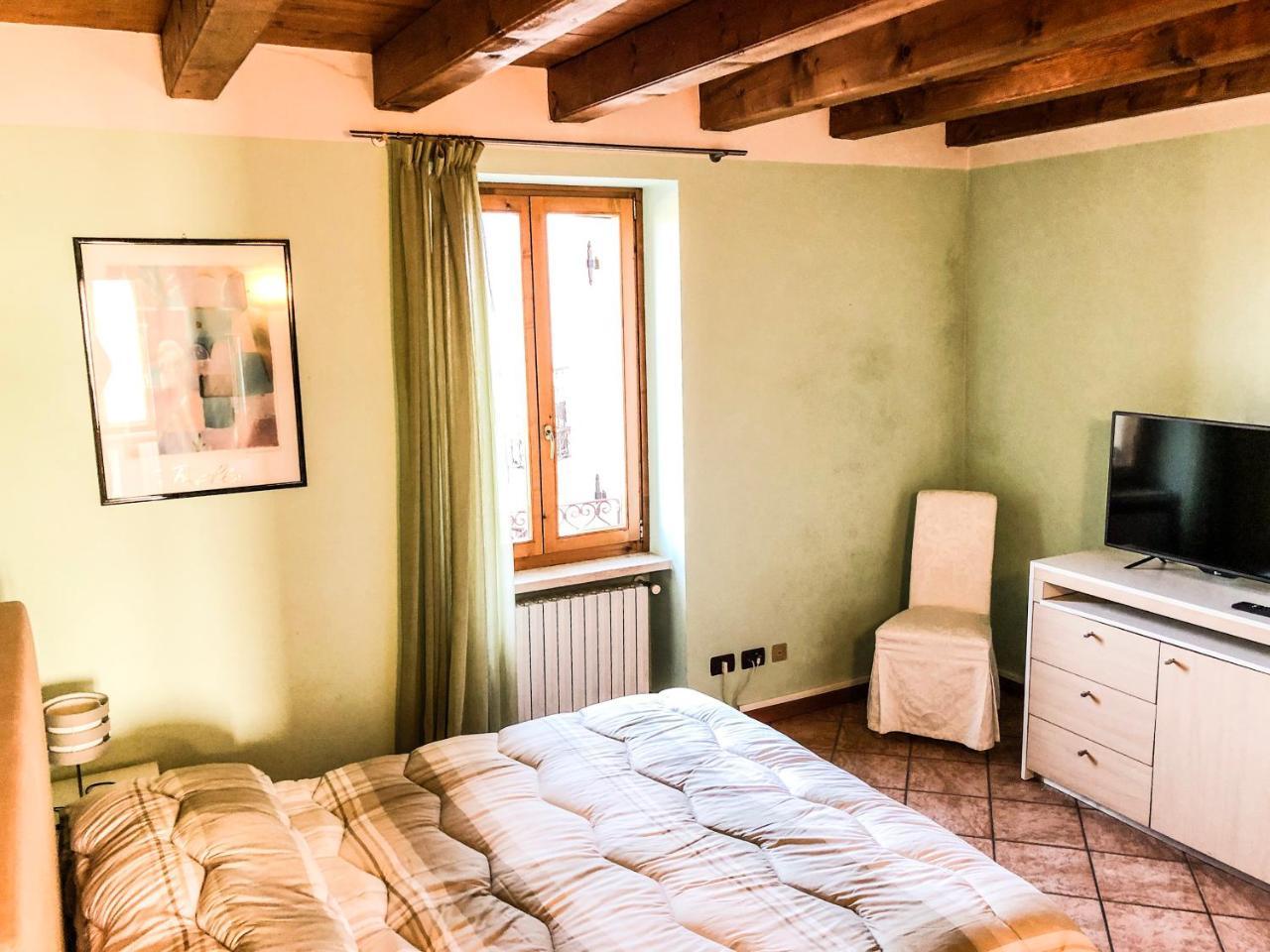 Le Finestre Su Borghetto Hotell Valeggio sul Mincio Exteriör bild